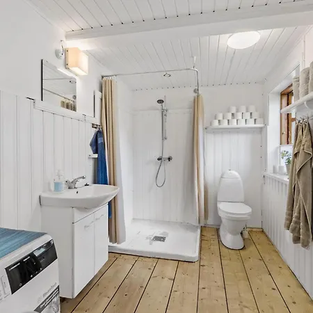Amazing In With Kitchen Holiday home Ronne
